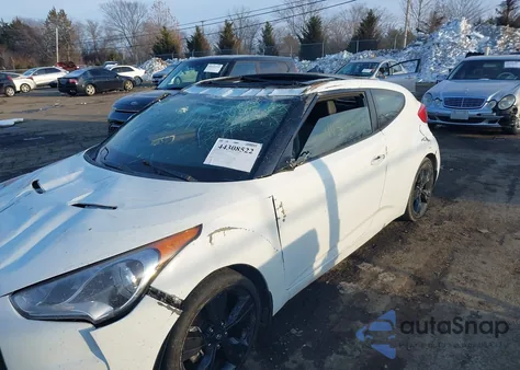 2015 Hyundai Veloster z USA, uszkodzony, nr VIN KMHTC6AD9FU239441